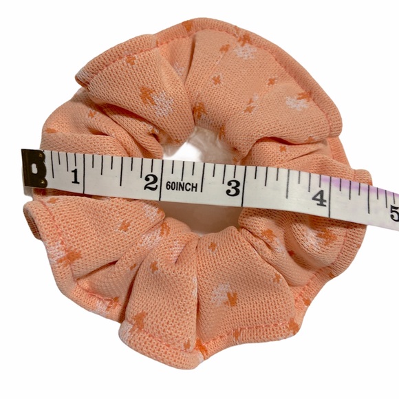 Handmade Scrunchies 4 Pieces Mixed Fabrics Mixed Color - Picture 11 of 11